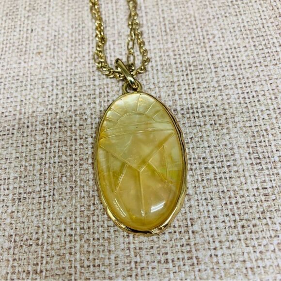 Chicos Double Strand Long MOP Acrylic Necklace NWT - Picture 2 of 4